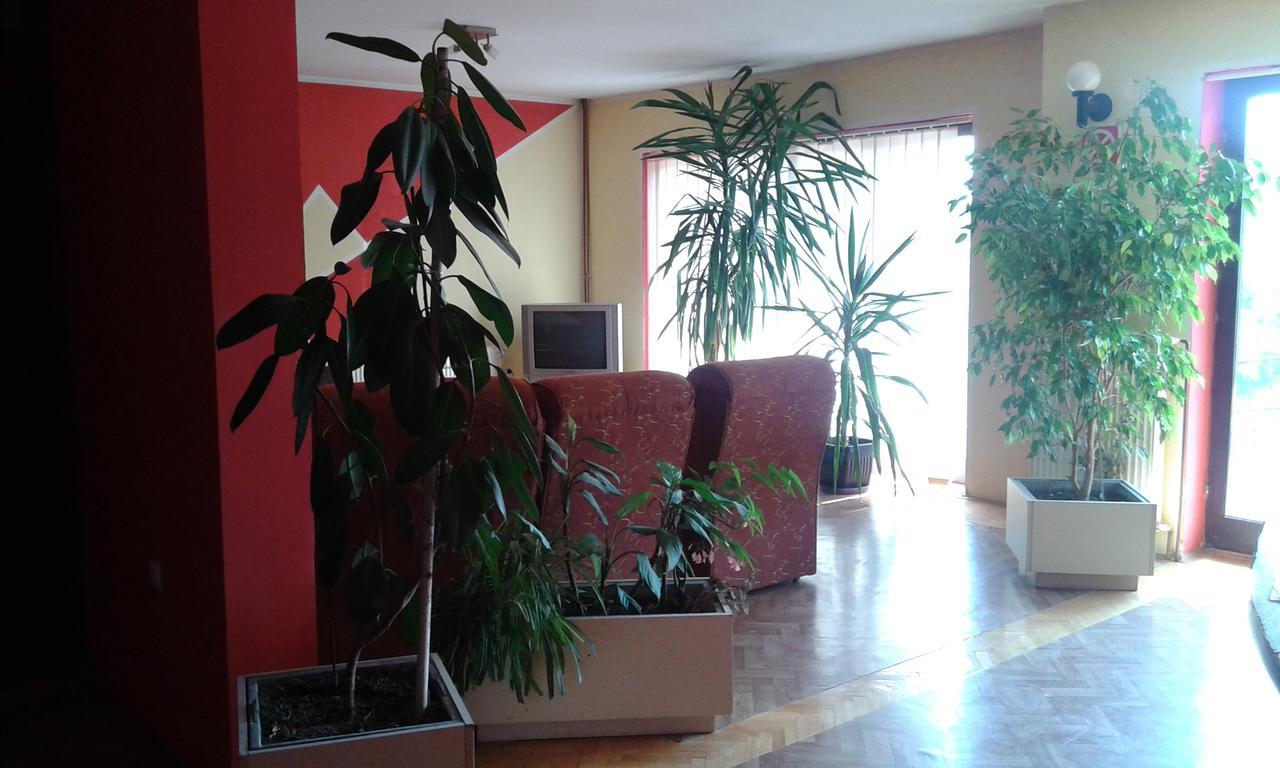 Smestaj - Sobe Marvel Ni Exterior foto